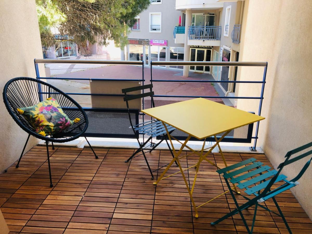 Charmant F2 à Port-Fréjus 2/4 personnes Esterno foto