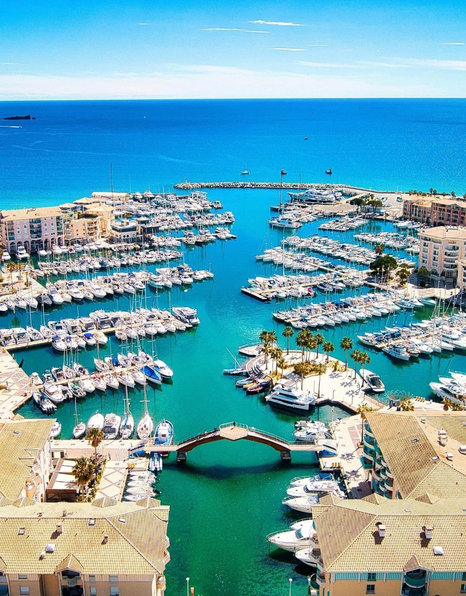 Charmant F2 à Port-Fréjus 2/4 personnes Esterno foto